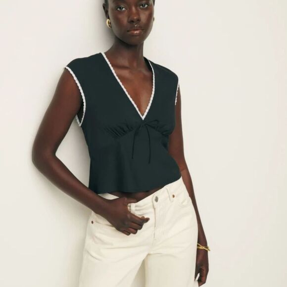 REFORMATION, Cherry Cotton, V-Neck, Cropped top, Black & White, sz 2, RomCom - Picture 2 of 7
